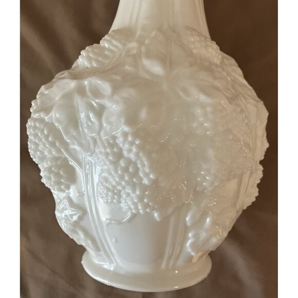 Milk Glass Vase - Imperial Loganberry Grape Cluster Ruffled Top 10” - Picture 2 of 5